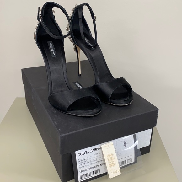 Dolce & Gabanna black ankle strap crystal sandals - Picture 2 of 9